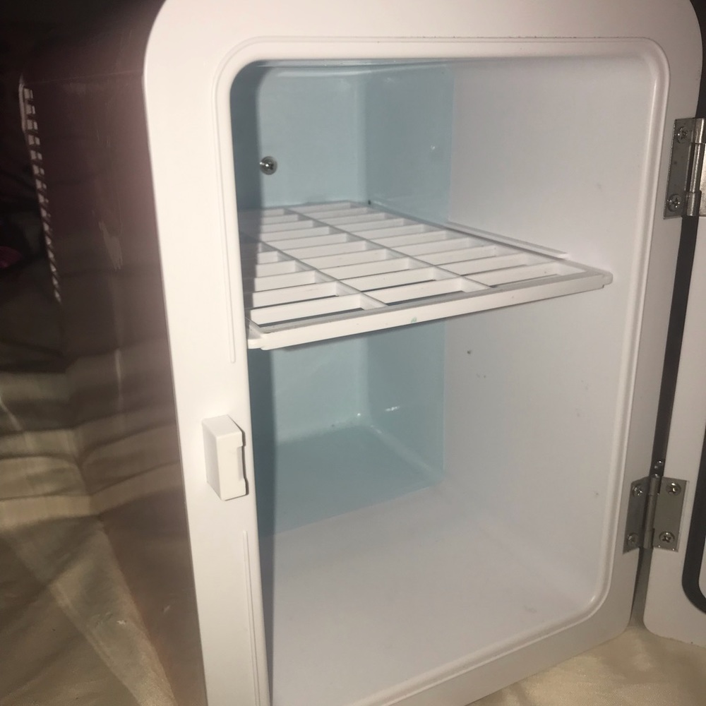 Mini fridge - Picture 4 of 14